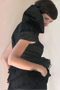 Tineri designeri la gala FAD | HotCity :  black dress vintage lookalike gabriela mot romanian designer