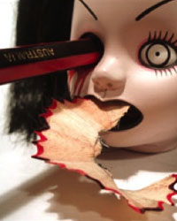 living_dead_dolls_sadie_pen.jpg